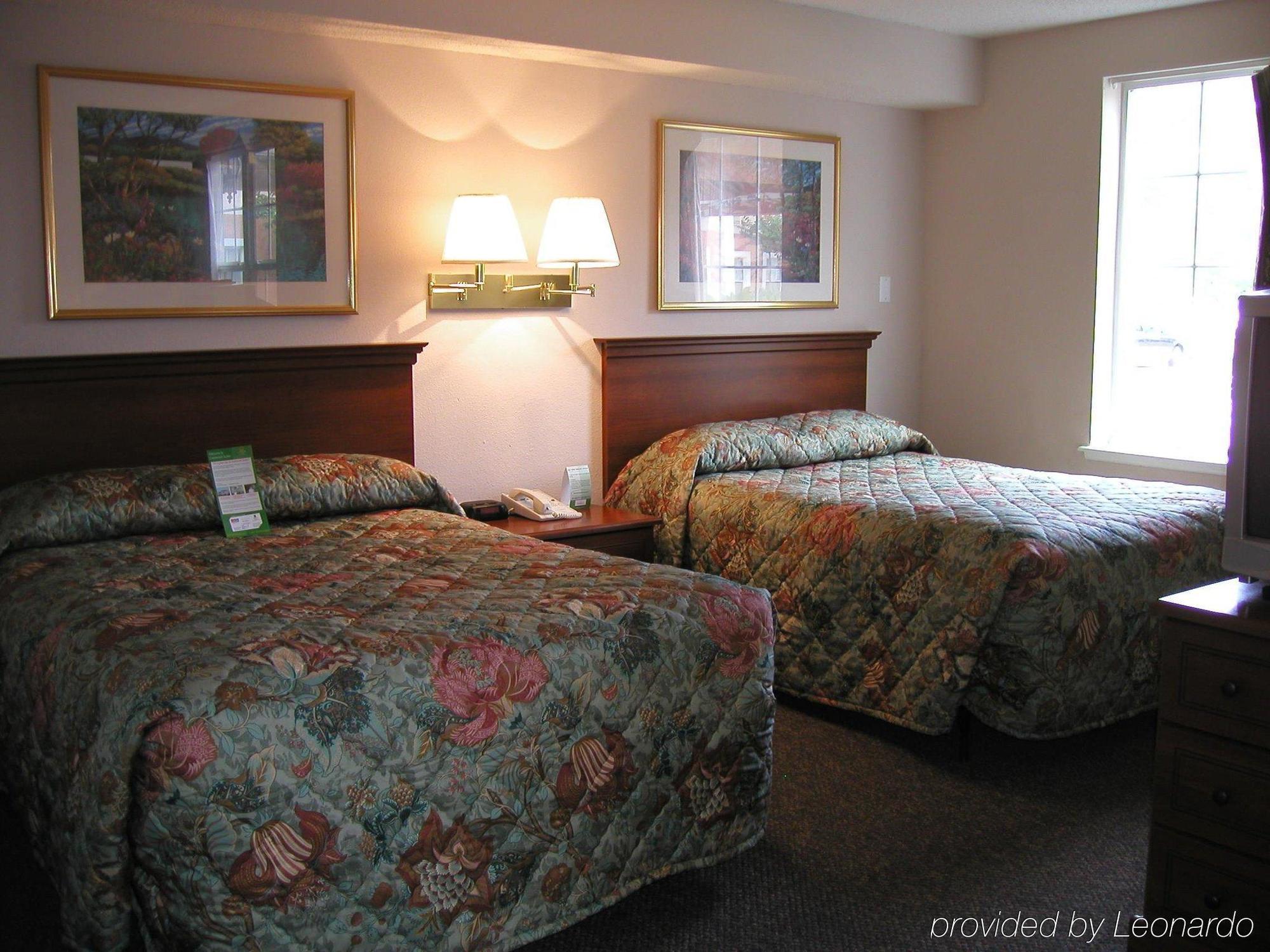 Intown Suites Extended Stay Austin Tx - Research Blvd Jollyville Room photo